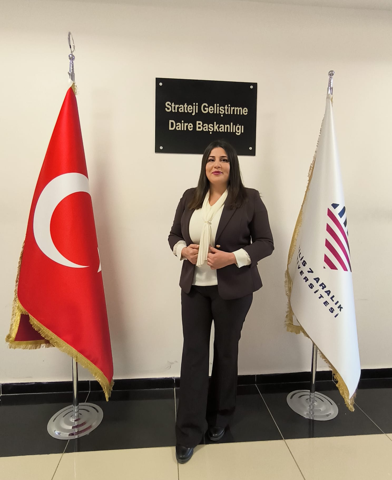 Büşra ÖZEN